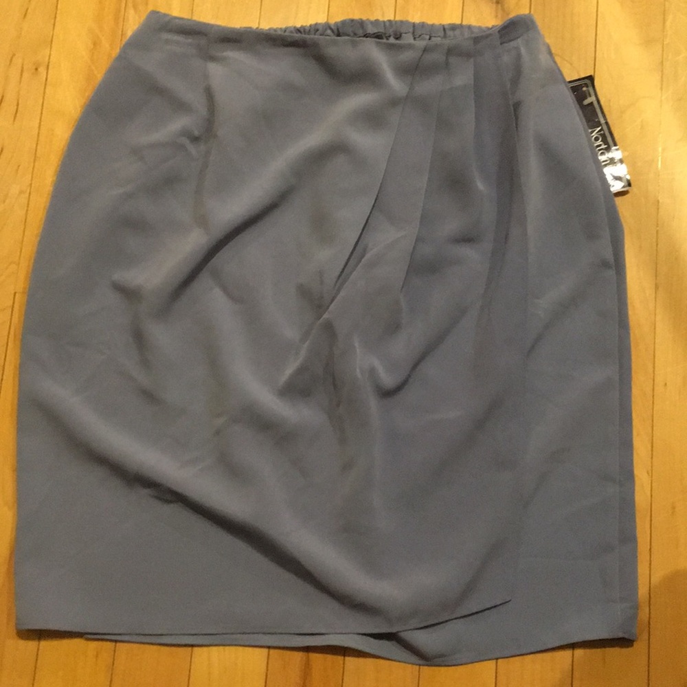 Norton McNaughton skirt.  8 Petite.  NWT